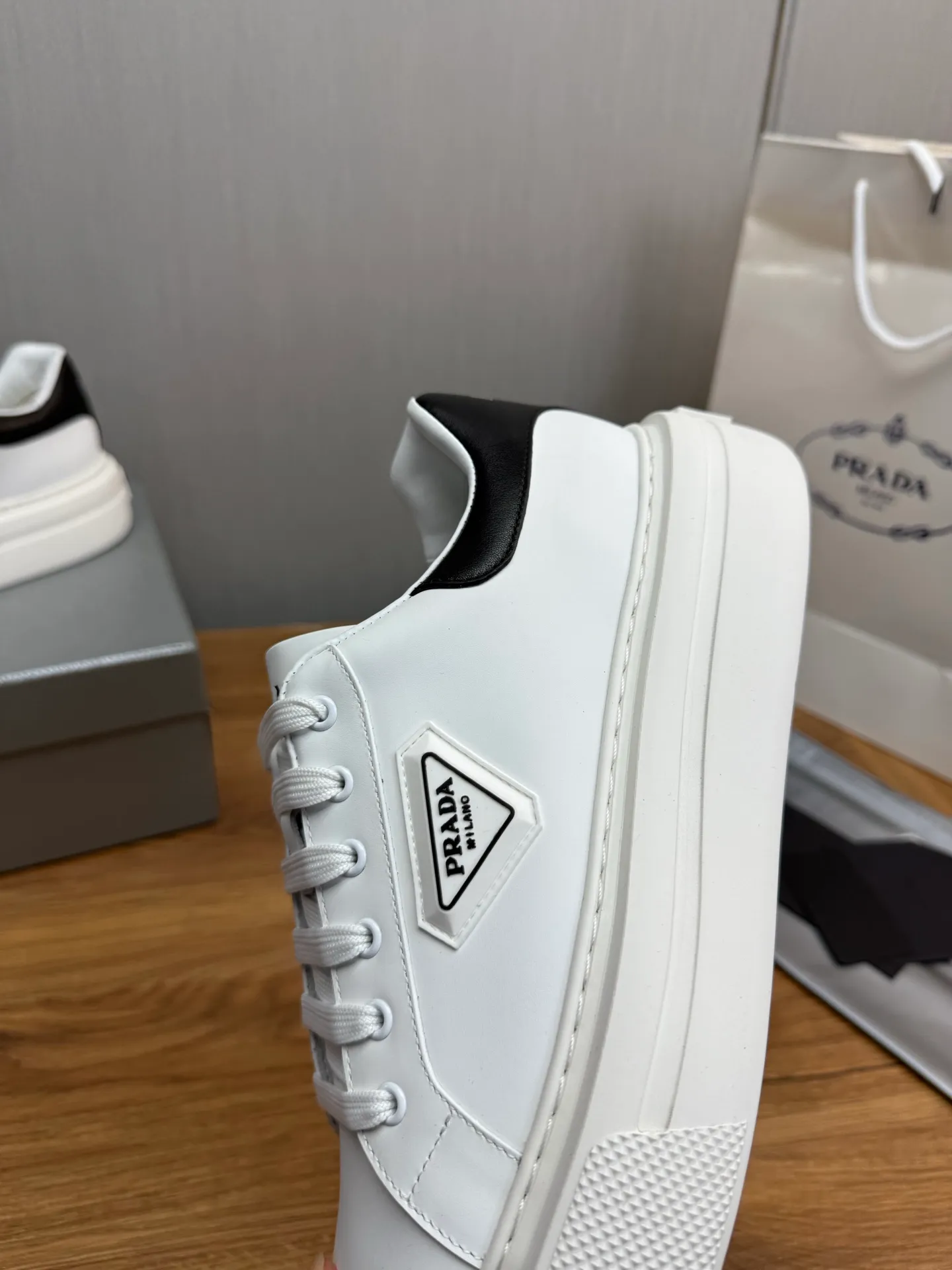 Men's shoes 💰560💰 [PRADA] Men's shoes are popular in the counter, official website is synchronized, 1 high-quality shipment ✔️Original cowhide upper + cowhide lining, 1🆚1 replica, original sole, 38-45 (45 customized, non-refundable)